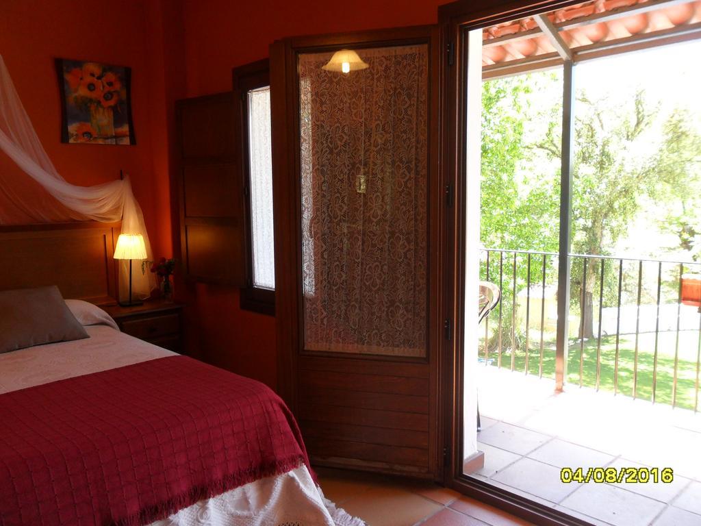 Hotel Apartamento Rural Finca La Media Legua Aracena Exteriér fotografie
