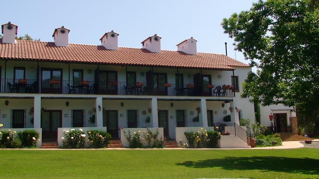 Hotel Apartamento Rural Finca La Media Legua Aracena Exteriér fotografie